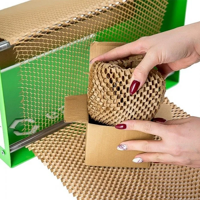 Hartie Kraft Honeycomb Economy 70 g Lungime 100/170M m, Latime 400 mm, Culoare Natur, Gramaj 70 gr-Hartie Pentru Ambalare