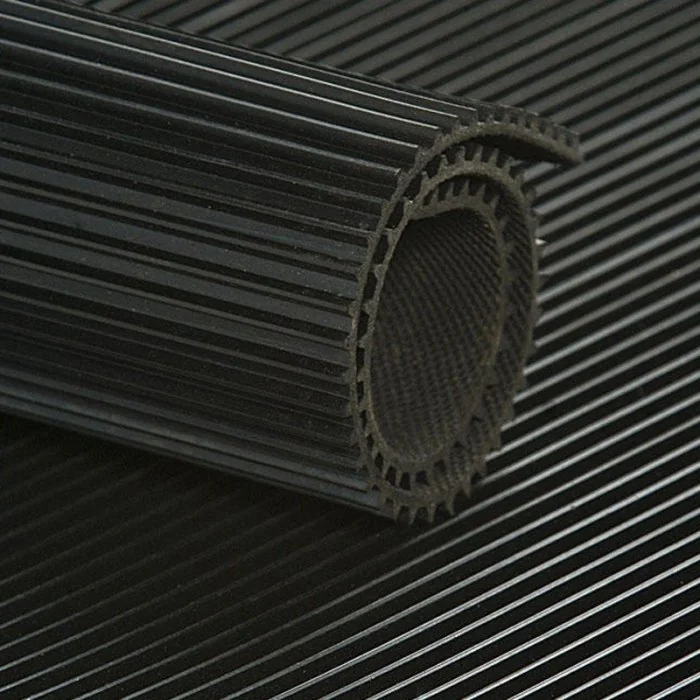 Banda Adeziva Antialunecare Cu Nervuri Lungime 18.3 m, Latime 50 mm, Culoare Negru, Buc / Pachet 10-Benzi Adezive Antialunecare