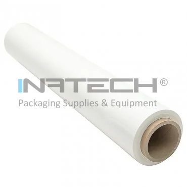 Цветная ручная стрейч-пленка шириной 500 мм, толщиной 23 мкм, весом 1,5 кг, белого цвета, вес трубы 0,3 кг, 6 штук в упаковке.