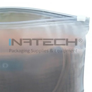 Пакеты с застежкой-замком, длина 280 мм, ширина 265 мм, толщина 75 мкм, нижний склад 30 мм, прозрачный цвет, 250 штук в упаковке.