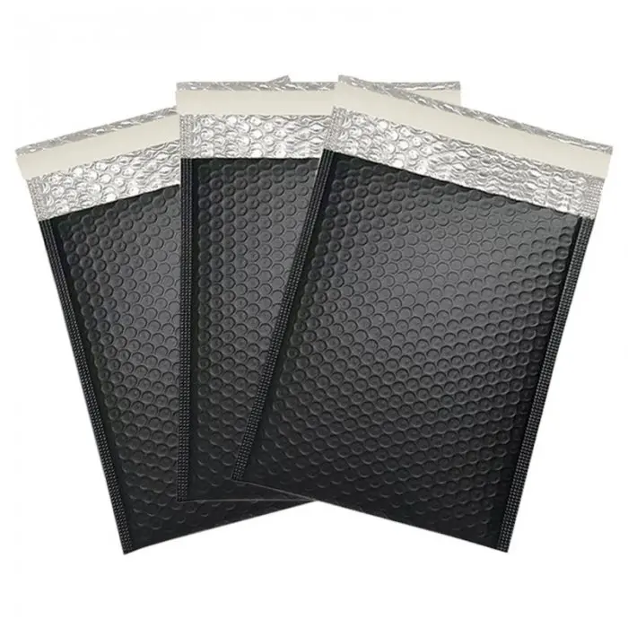 Plicuri Cu Bule Din Polietilena Poly Bubble Lungime 220 mm, Latime 200 mm, Clapeta 50 mm, Culoare Negru, Buc / Pachet 3040