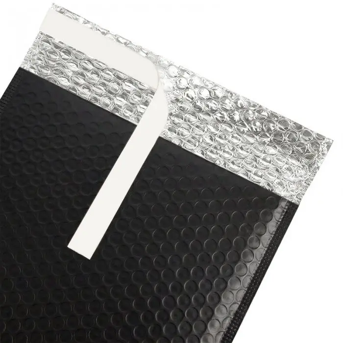 Plic Cu Bule Termoizolant Din Polietilena Poly Bubble, Dimensiuni 170 x 225 mm, Clapeta 50 mm, Culoare Negru-Plicuri Cu Prote...