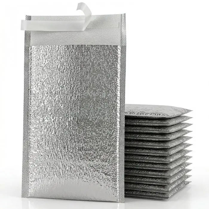 Plic Curierat Termoizolant Cu Clapeta Adeziva Dimensiuni 240x350 mm, Material PET/PEE, Aluminizat, Clapeta 50 mm, Culoare Arg...