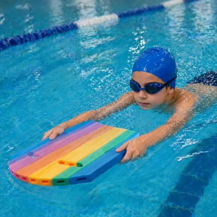 Pluta Inot Din Spuma Lungime 880 mm, Latime 420 mm, Grosime 20 mm, Culoare Curcubeu