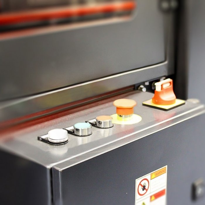 Masina De Sigilat Cutii Random Tape Viteza de Sigilare 20 m/min, Tip Banda BOPP / PVC / Kraft, Greutate 250 kg, Alimentare 22...