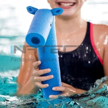 Bagheta Din Spuma Pony Whistle Lungime 1450 mm, Diametru 67 mm, Material Spuma, Culoare Gama Variata, Compatibil Conector Da