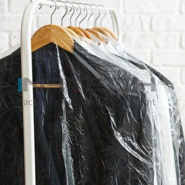 Полиэтиленовая пленка для чистки шириной 600 мм, вес рулона 20 кг, толщина 25 мкм, прозрачный цвет